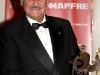CARLOS FUENTES RECIBE EL PREMIO GONZÁLEZ-RUANO DE PERIODISMO